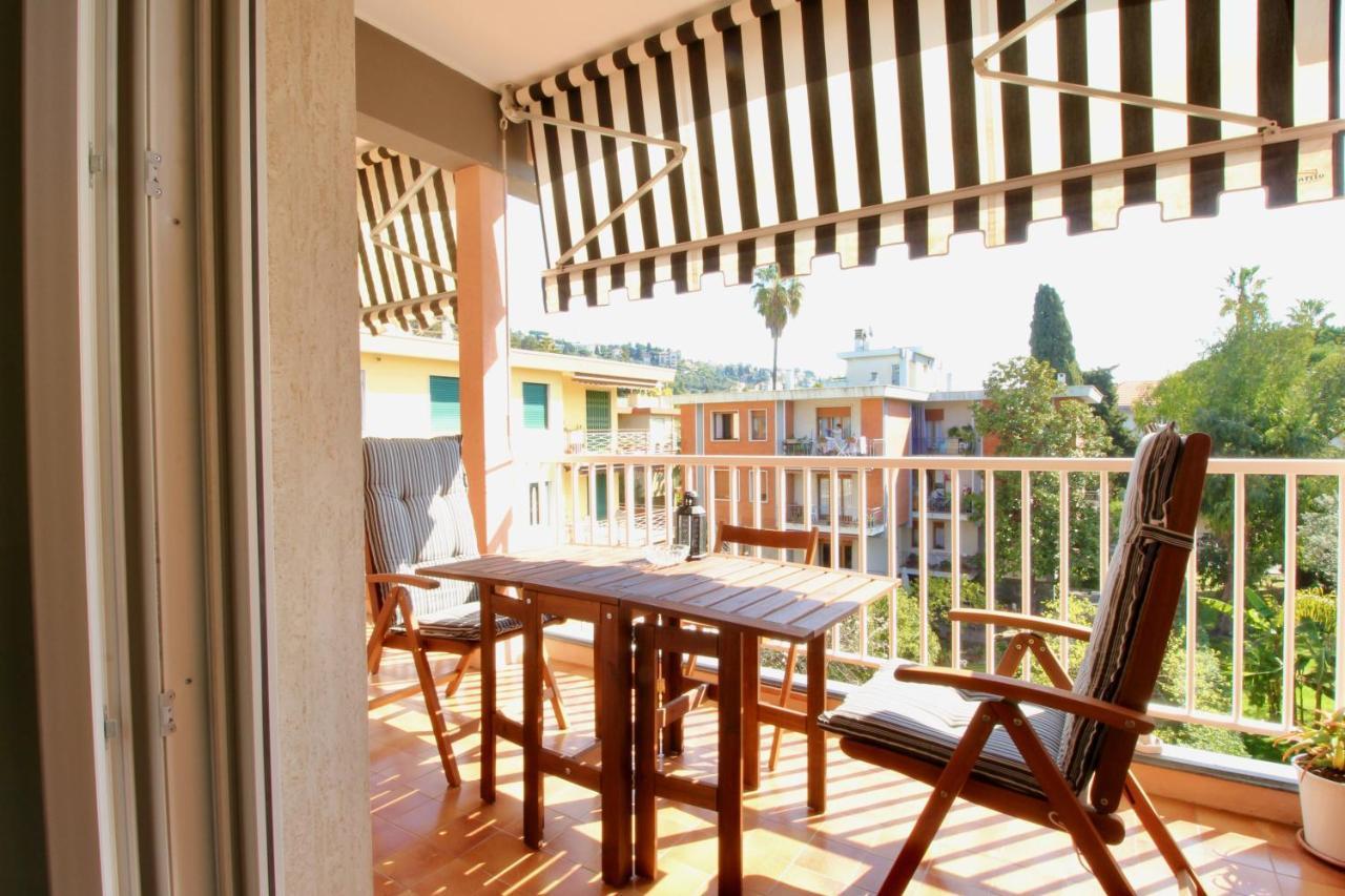 Interno 19 Apartman Bordighera Kültér fotó