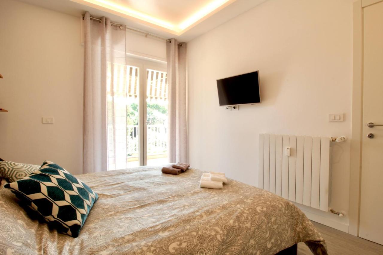 Interno 19 Apartman Bordighera Kültér fotó